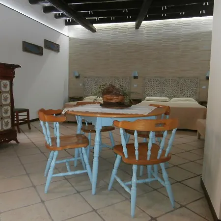 Syrakosia * Сиракузы